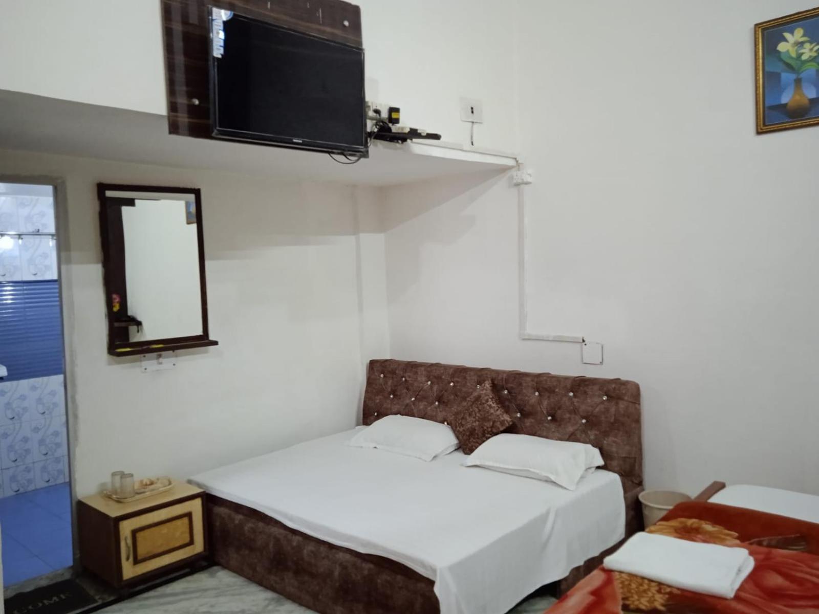 Hotel Swarajya Palace Agra  Exterior photo