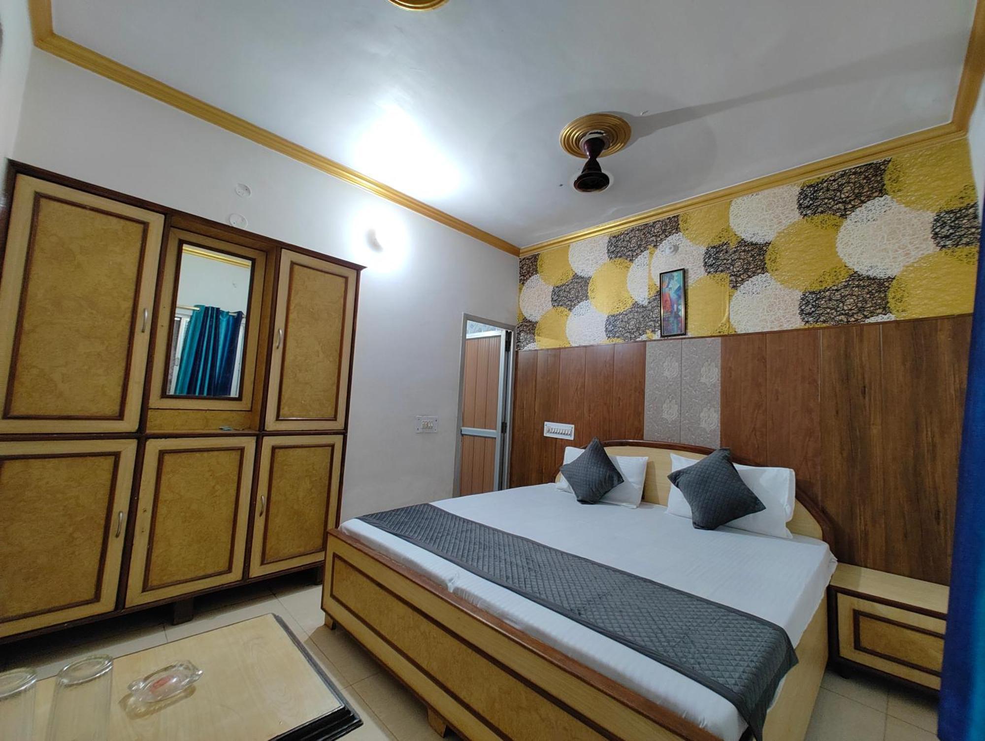 Hotel Swarajya Palace Agra  Exterior photo